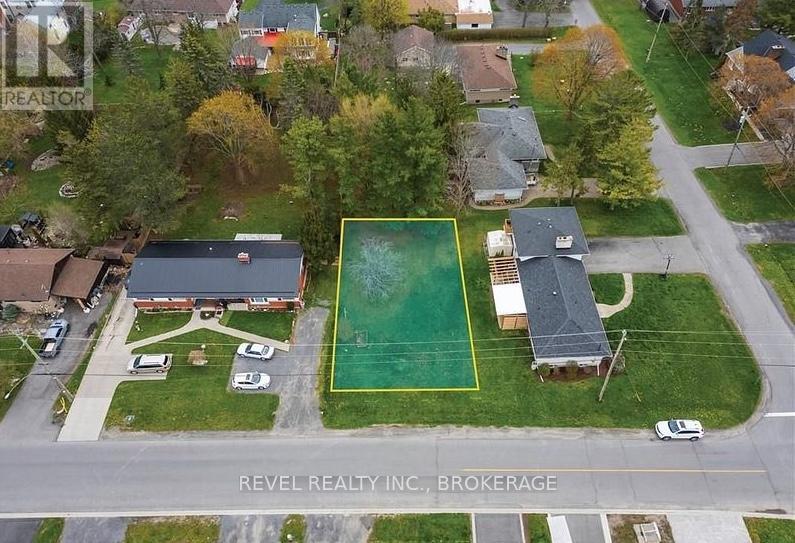 5 MANITOU CRESCENT, Loyalist, Ontario