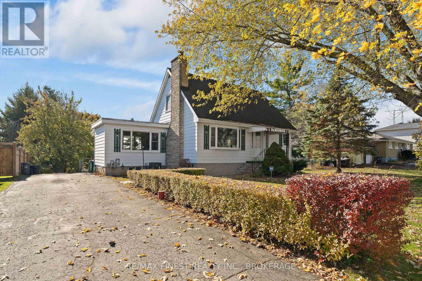 1761 FLOYD AVENUE, Kingston, Ontario