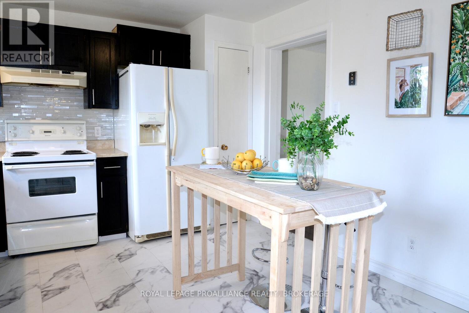 5 South Street, Loyalist, Ontario  K0H 2H0 - Photo 12 - X12527538