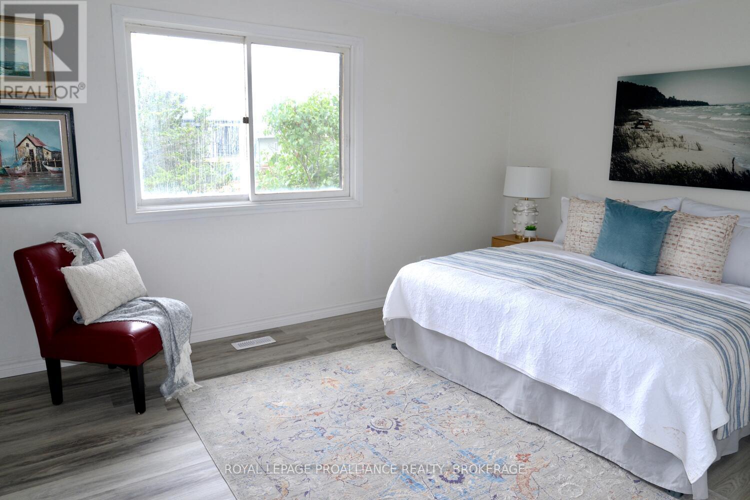 5 South Street, Loyalist, Ontario  K0H 2H0 - Photo 18 - X12527538