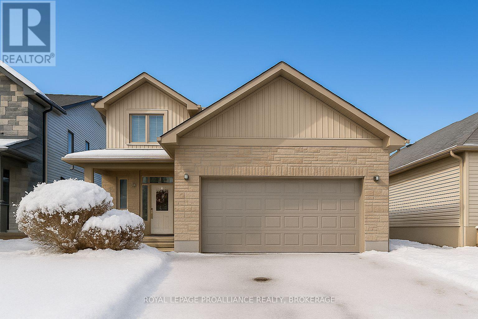 121 BLAKELY STREET, Loyalist, Ontario