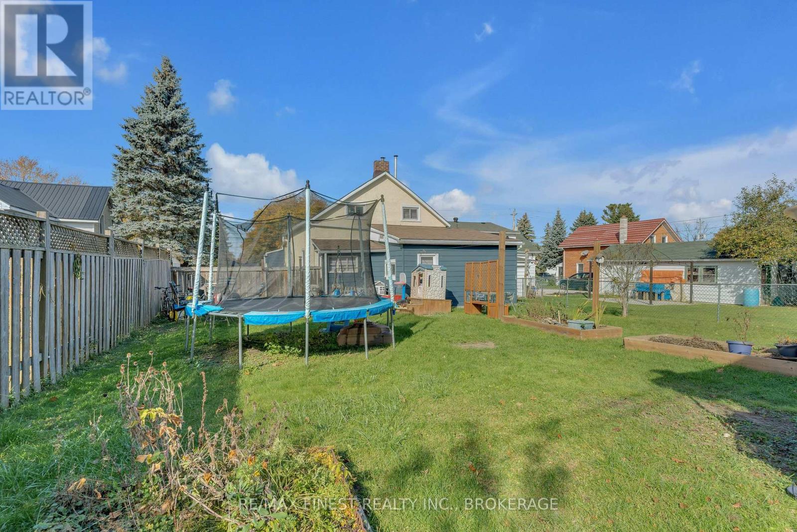 186 Thomas Street, Greater Napanee, Ontario  K7R 2H5 - Photo 15 - X12542912