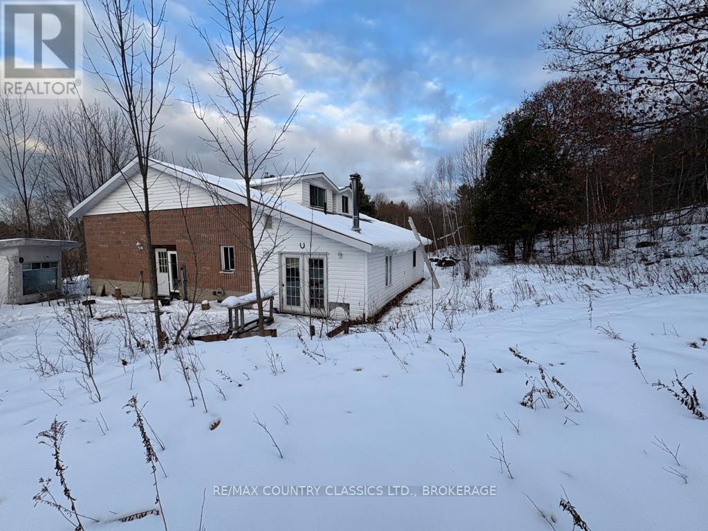 534 B SLATE FALLS ROAD, Addington Highlands, Ontario