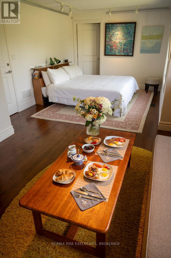 281 Gilead Road, Prince Edward County, Ontario  K0K 1G0 - Photo 11 - X12635796