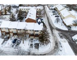 37 MEADOW LANE, Greater Napanee, Ontario