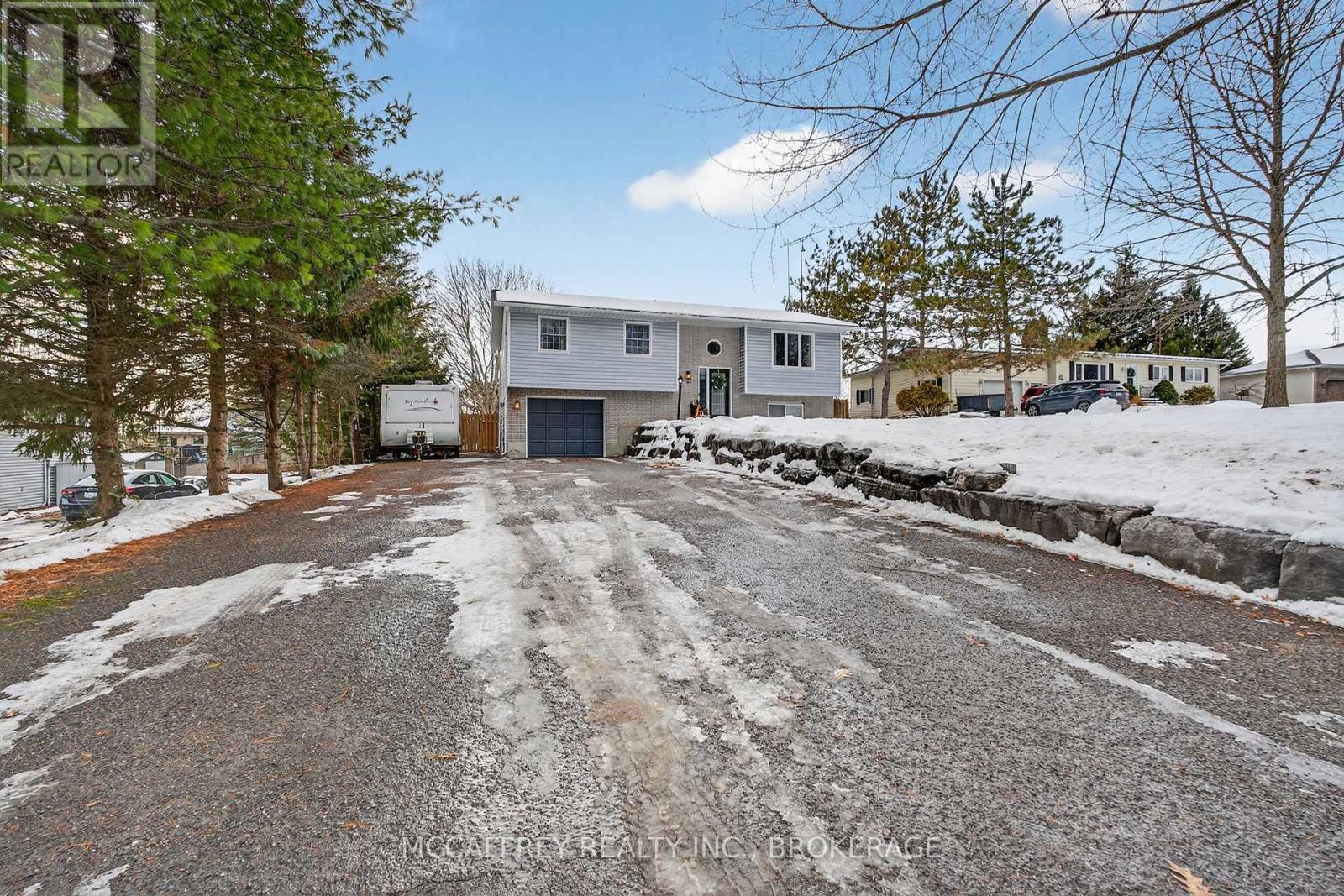 84 Southwood Crescent, Greater Napanee, Ontario  K7R 3L2 - Photo 40 - X12643428