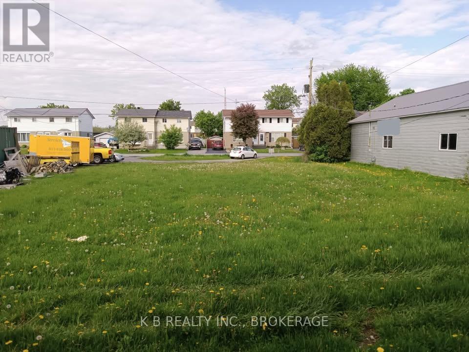 1640 BIRMINGHAM STREET, Cornwall, Ontario