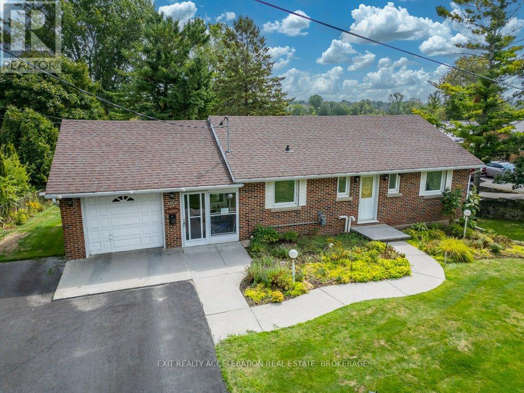 400 Dundas Street W, Greater Napanee, Ontario K7R 2B7 - Photo 37 - X12652776