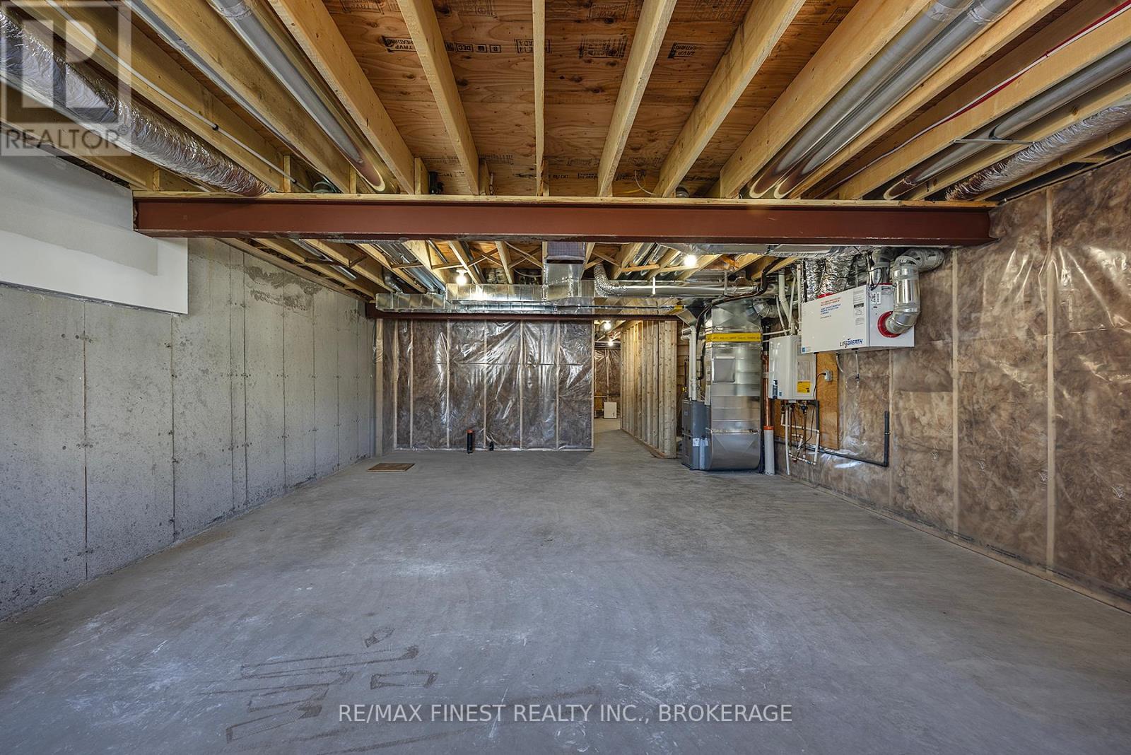 198 Heritage Park Drive, Greater Napanee, Ontario K7R 3X8 - Photo 38 - X12656416