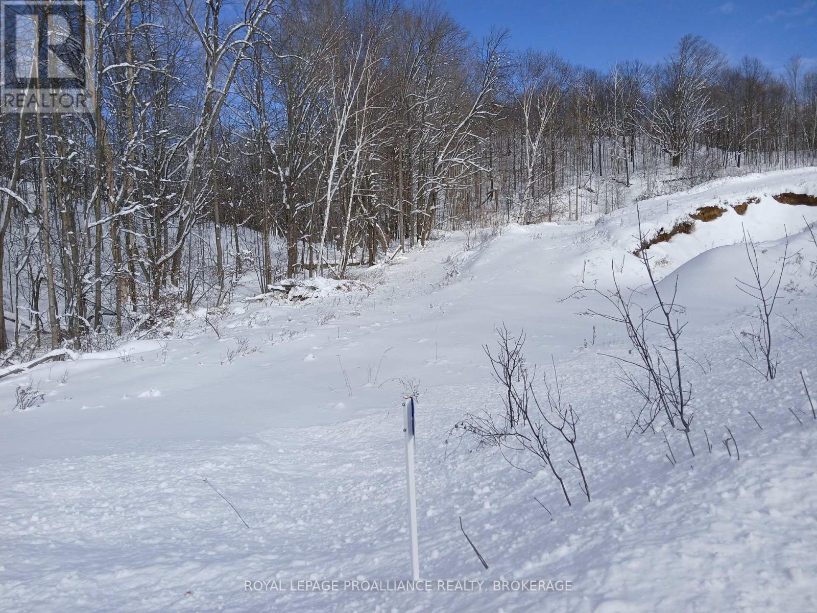 406 CROZIER ROAD, Tay Valley, Ontario