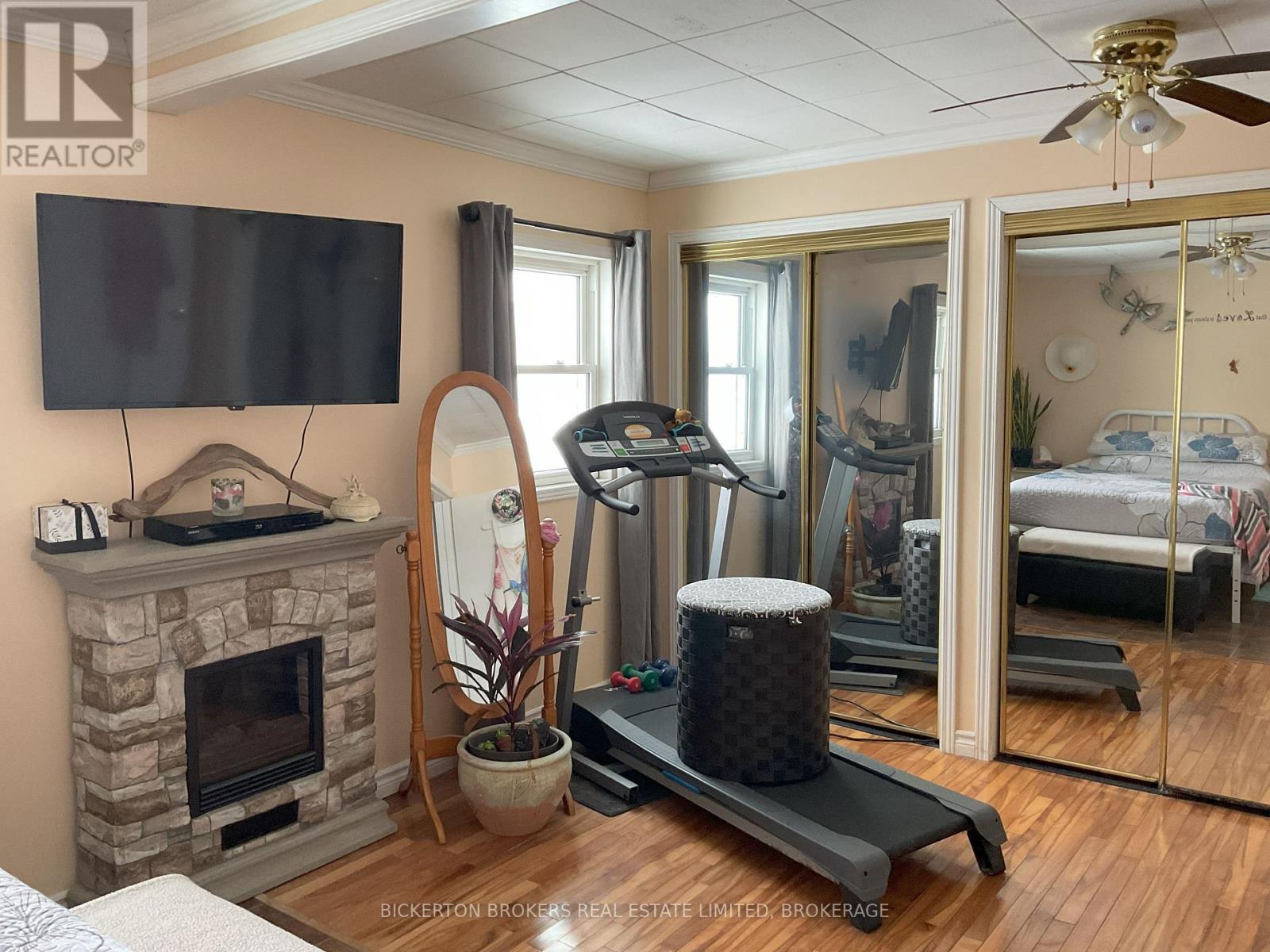 248 Cemetery Road, Gananoque, Ontario K7G 1V7 - Photo 22 - X12740596