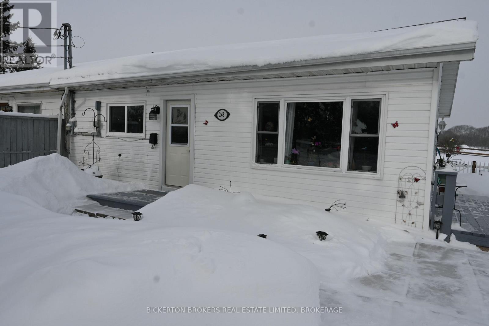 248 Cemetery Road, Gananoque, Ontario K7G 1V7 - Photo 3 - X12740596