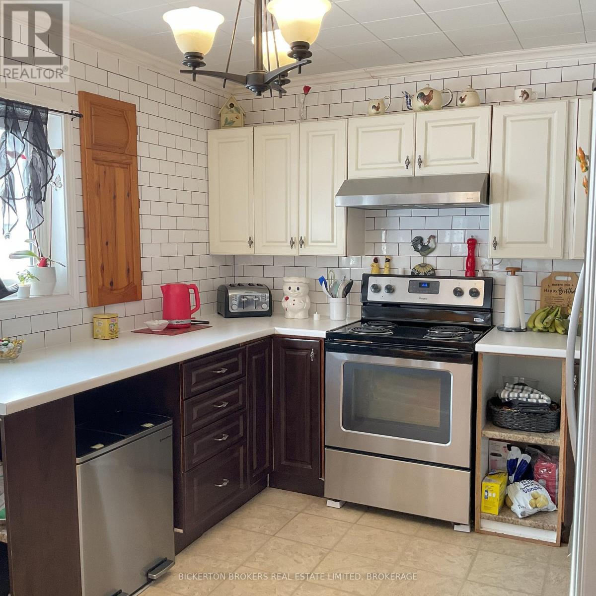 248 Cemetery Road, Gananoque, Ontario K7G 1V7 - Photo 9 - X12740596