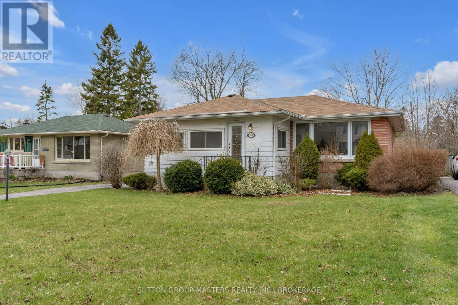 250 YONGE STREET, Kingston, Ontario