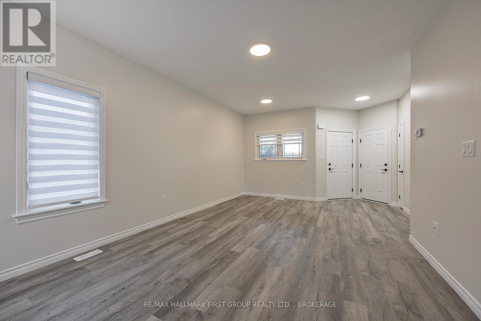 201 Creighton Drive, Loyalist, Ontario  K0H 2H0 - Photo 11 - X12802674