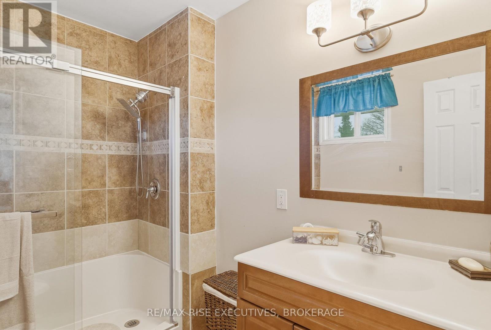 526 Canterbury Crescent, Kingston, Ontario  K7M 6X1 - Photo 18 - X12820116