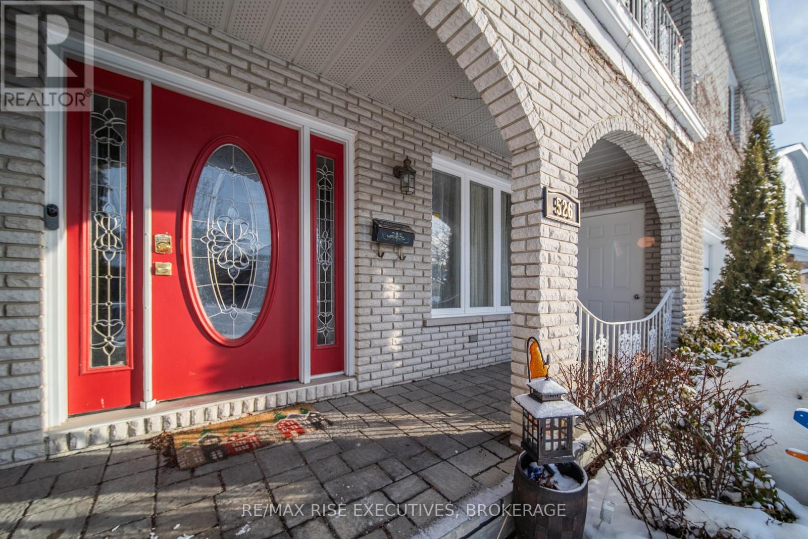 526 Canterbury Crescent, Kingston, Ontario  K7M 6X1 - Photo 3 - X12820116