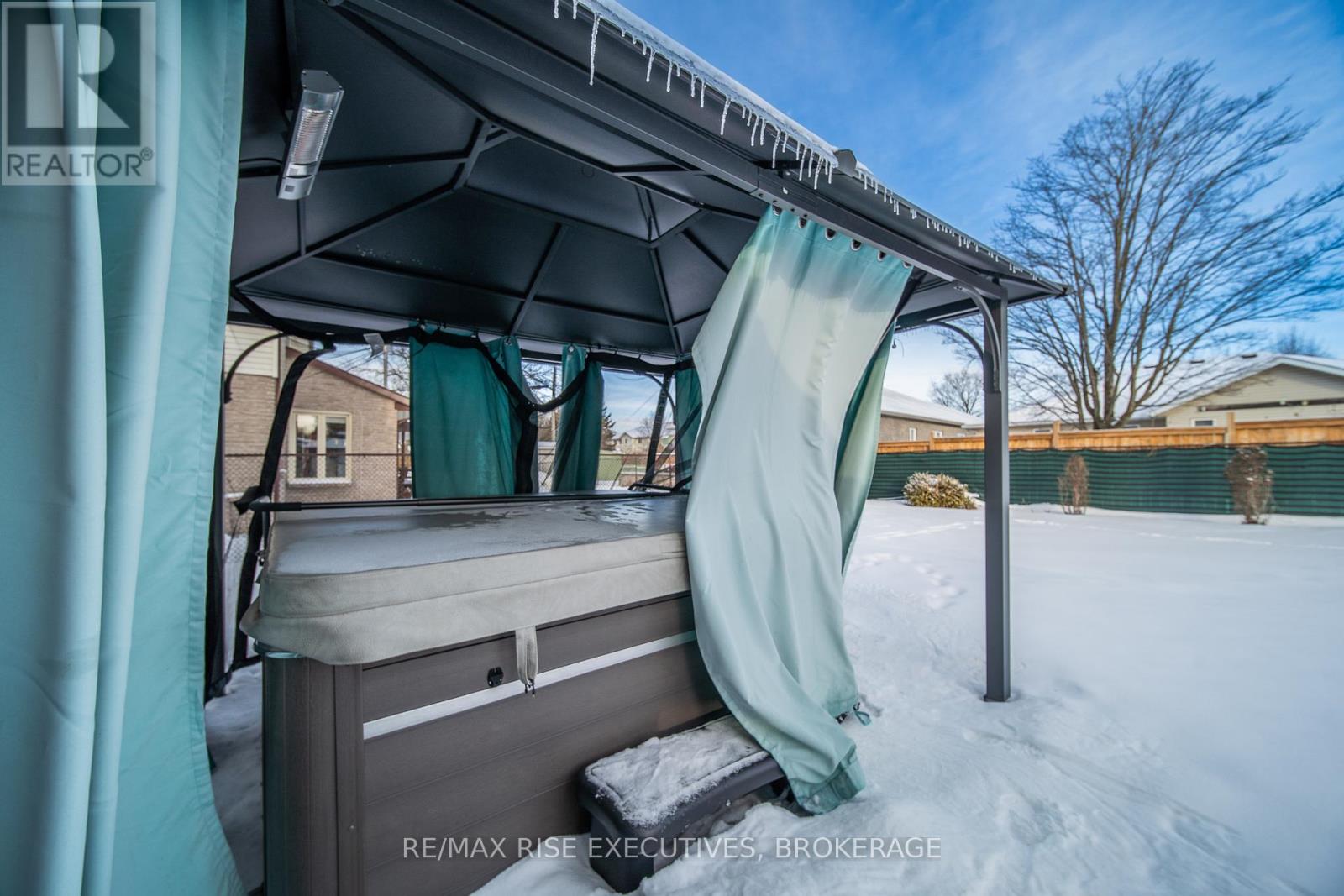 526 Canterbury Crescent, Kingston, Ontario  K7M 6X1 - Photo 44 - X12820116