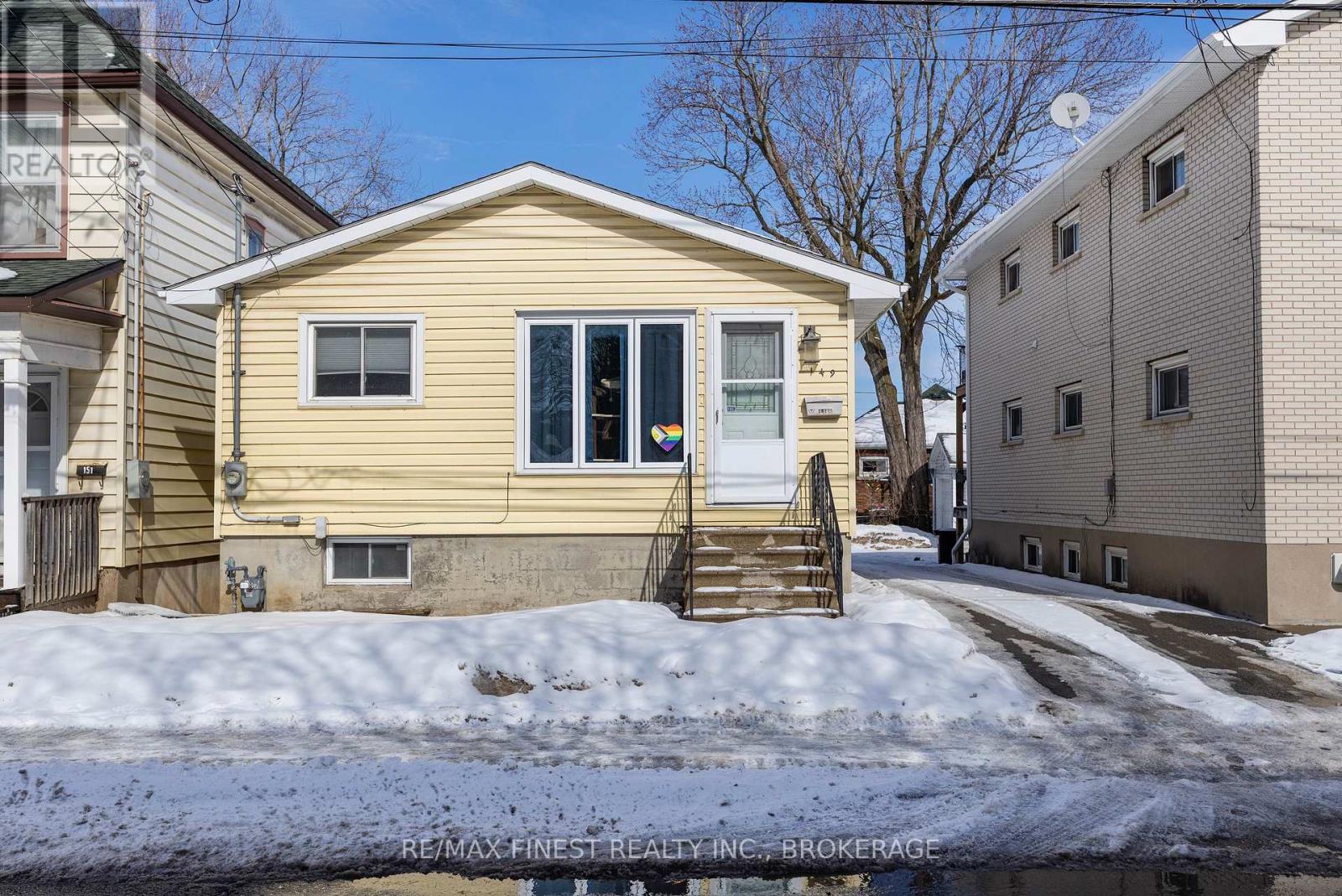 149 Pine Street, Kingston, Ontario  K7K 1W9 - Photo 2 - X12820728