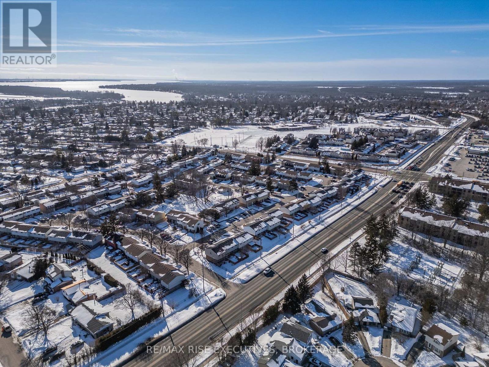 926 Amberdale Crescent, Kingston, Ontario  K7M 6V1 - Photo 39 - X12823426