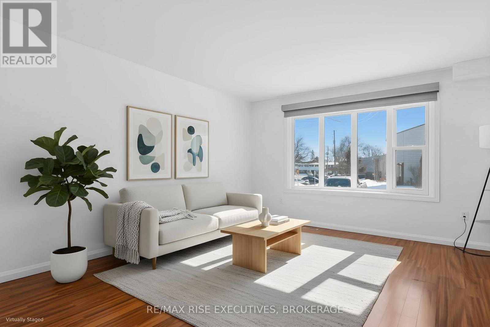 926 Amberdale Crescent, Kingston, Ontario  K7M 6V1 - Photo 5 - X12823426