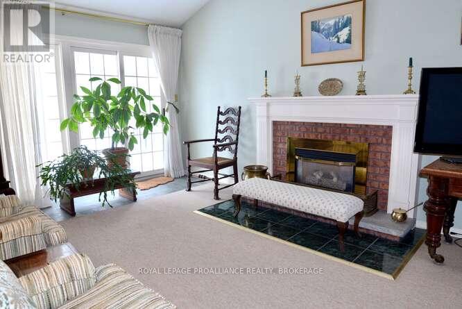 5 Helena Place, Kingston, Ontario  K7L 4V1 - Photo 17 - X12824880